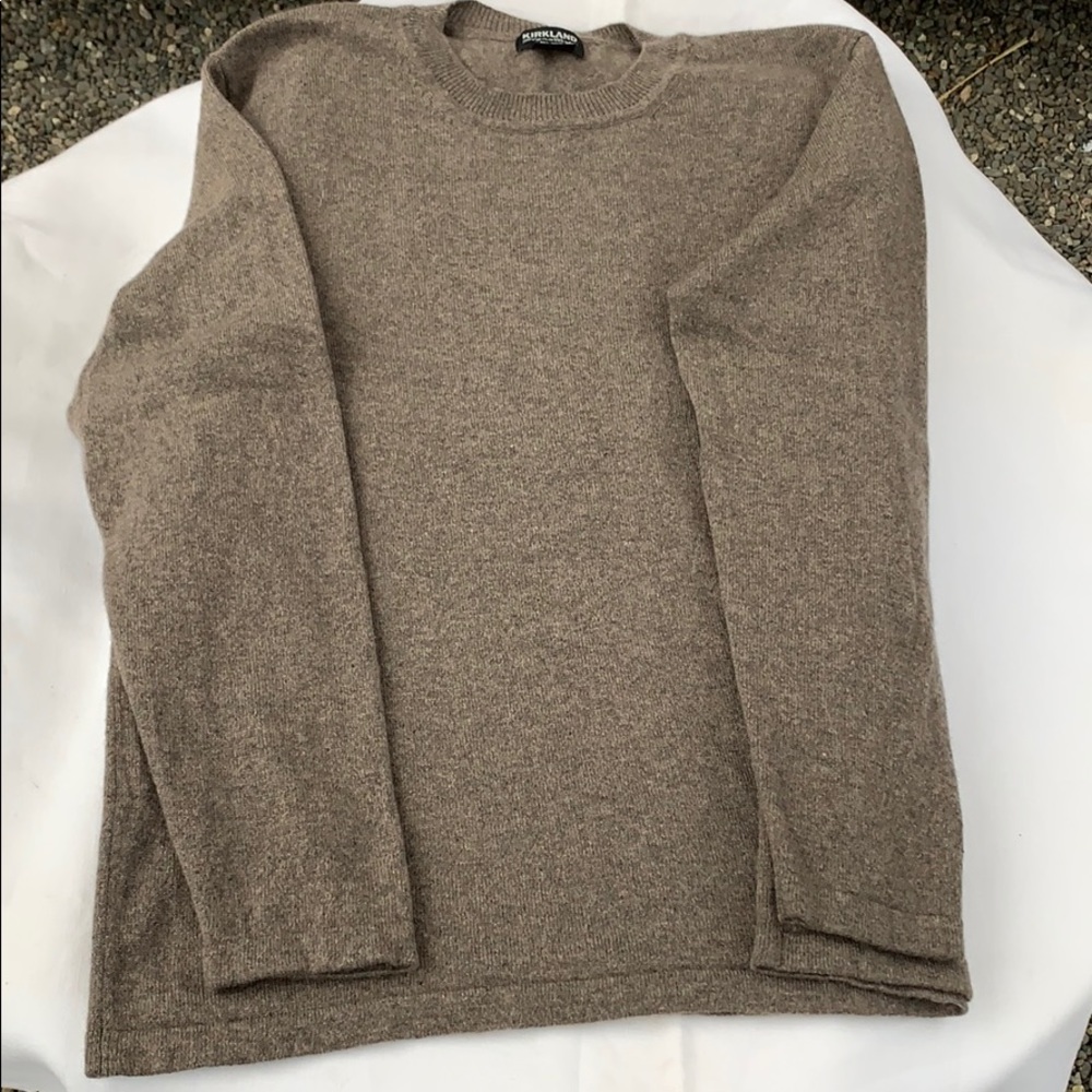 Mans cashmere sweater